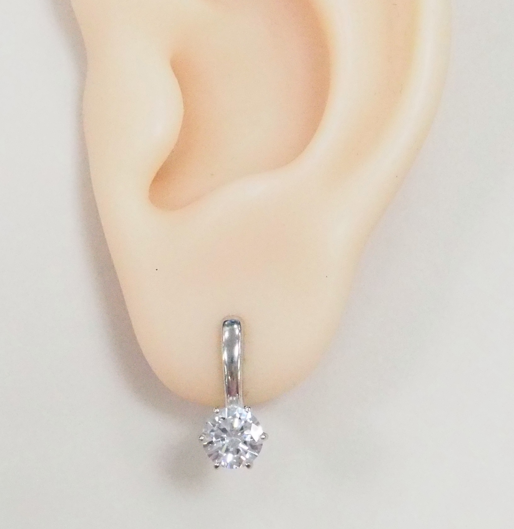 Серебряные серьги 925 пробы; вставки 2 Фианит бесцв.;